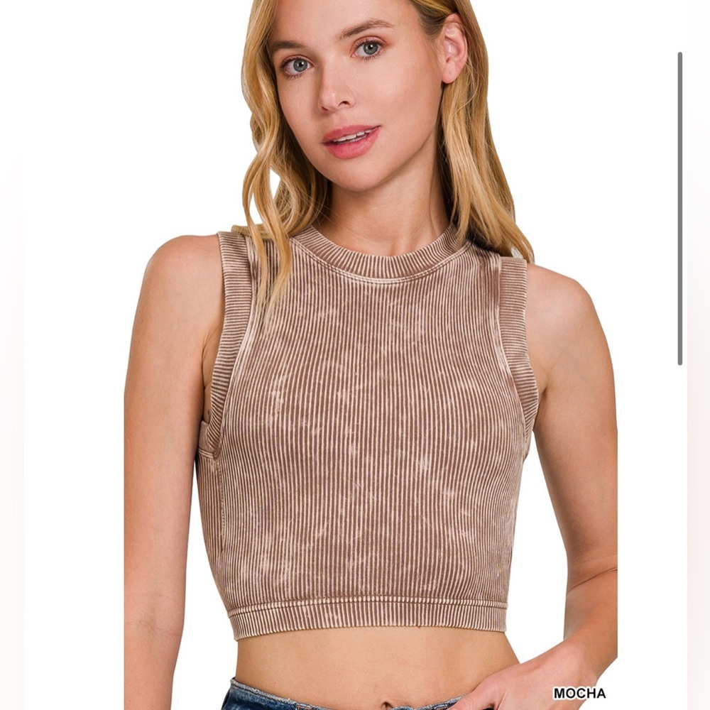 NWT Small/ Medium zenana Ribbed Sleeveless Crop Top